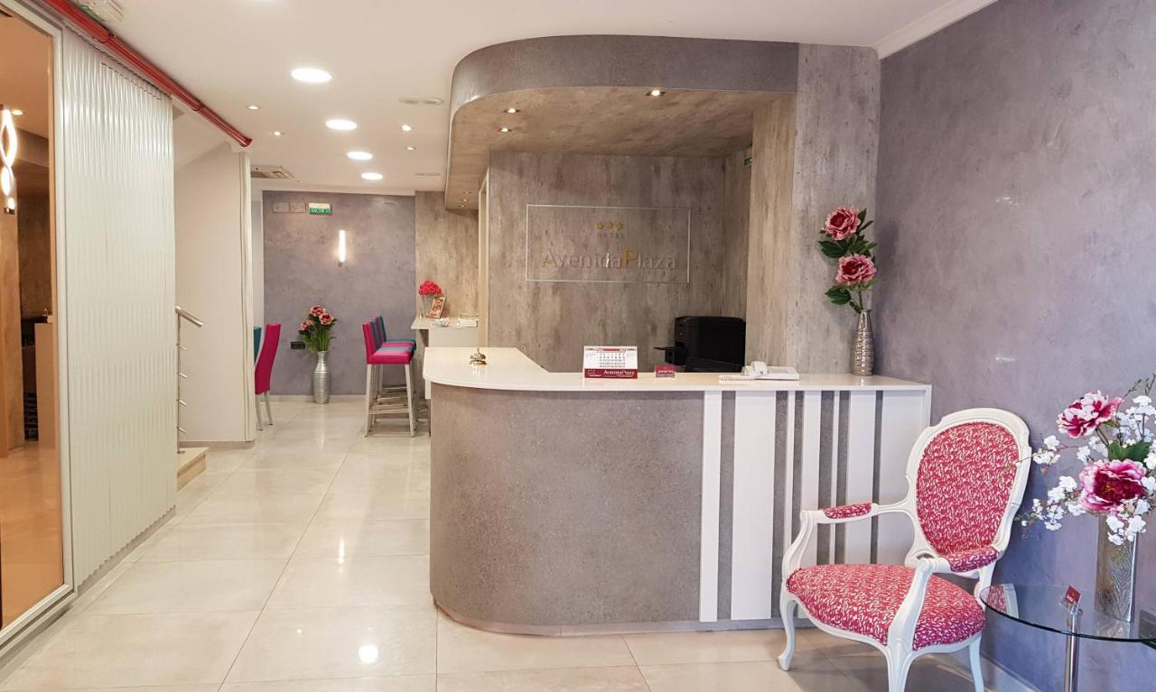 Hotel Avenida Plaza Alzira Bagian luar foto