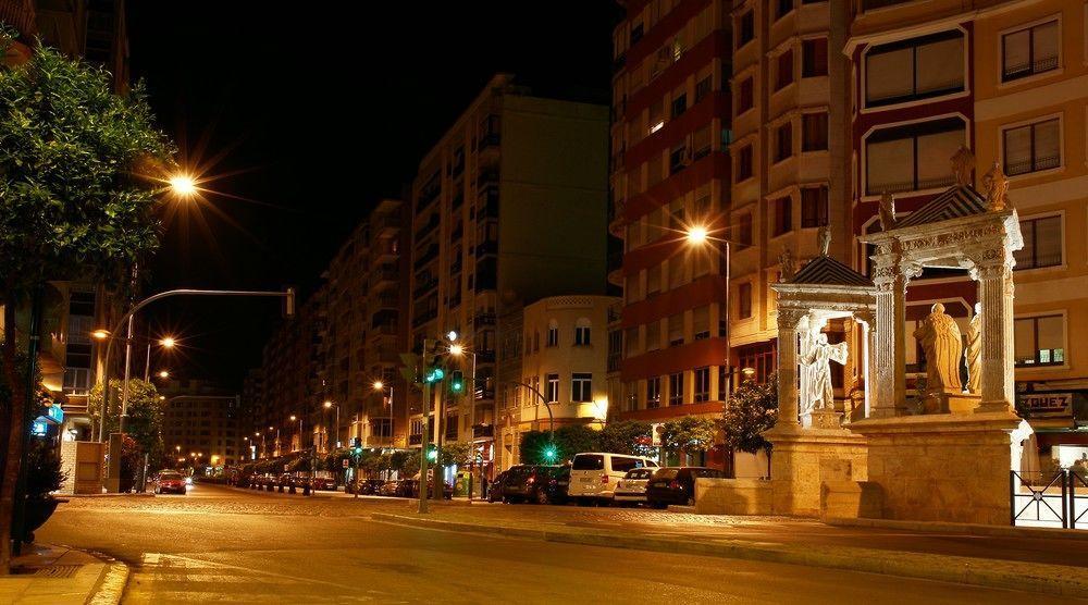 Hotel Avenida Plaza Alzira Bagian luar foto